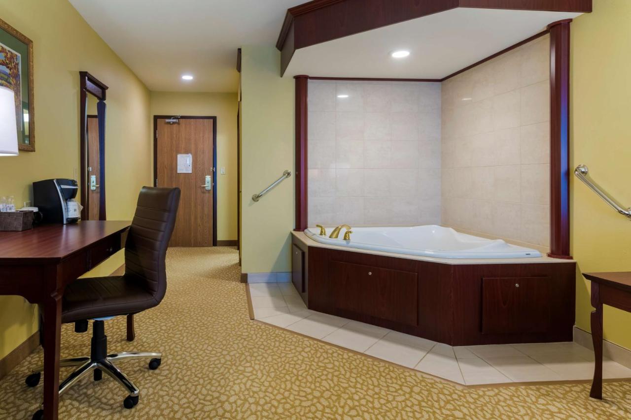 Best Western Plus Grand-Sault Hotel & Suites Exterior foto