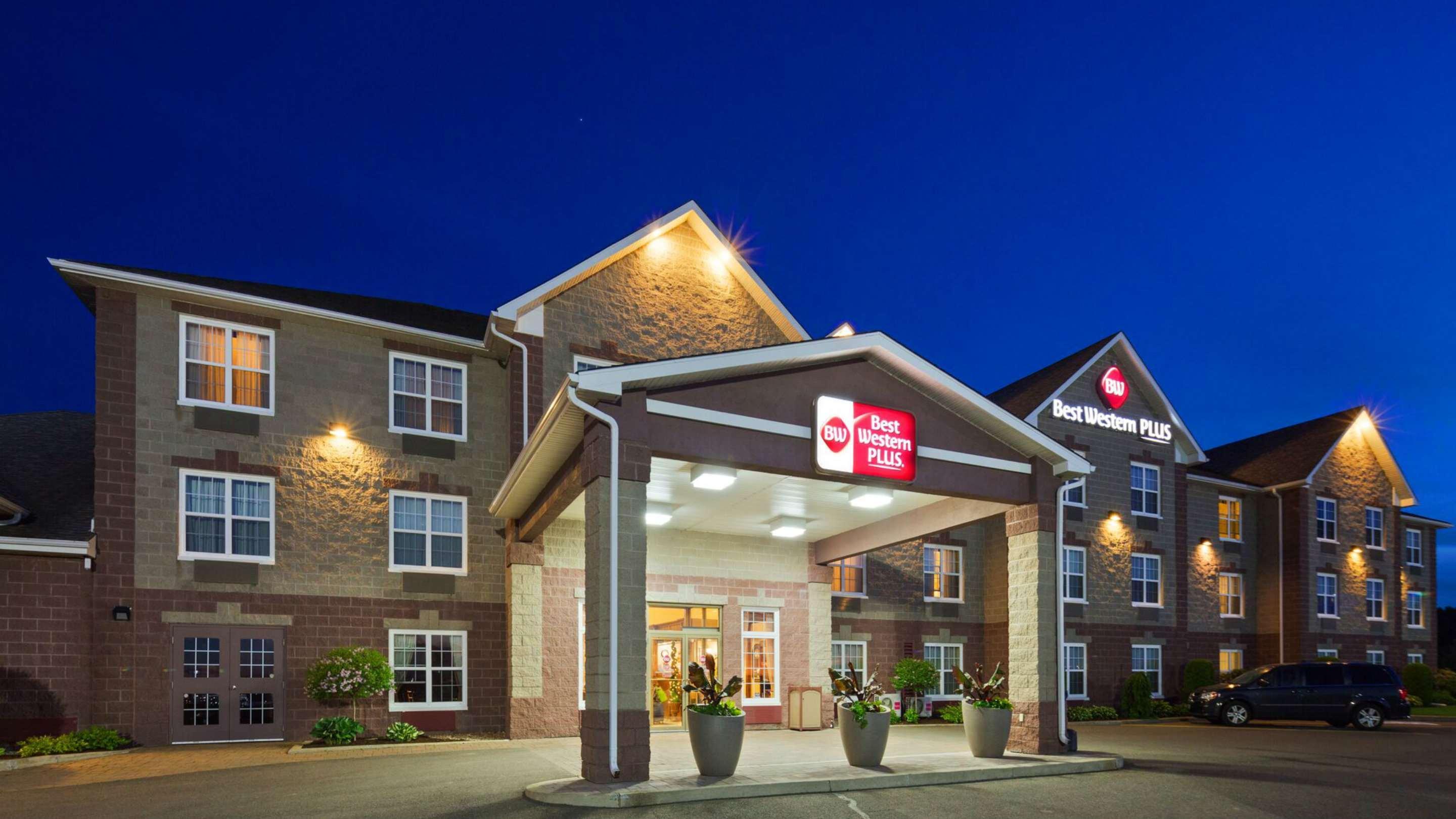 Best Western Plus Grand-Sault Hotel & Suites Exterior foto